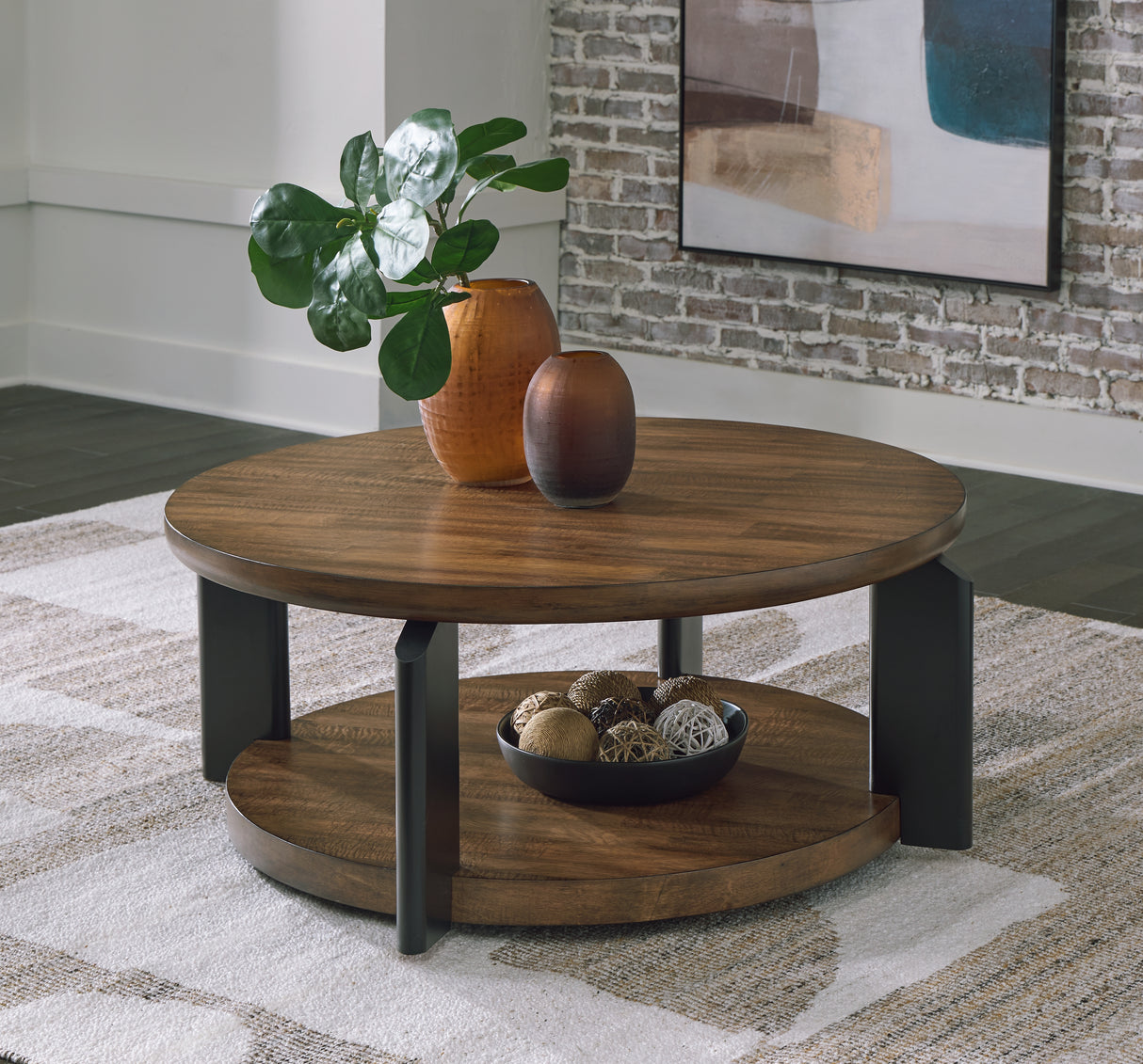 Nashville Furniture Outlets - Ashley Furniture - Kraeburn Coffee Table - Round Cocktail Table / Brown/Black - T624-8