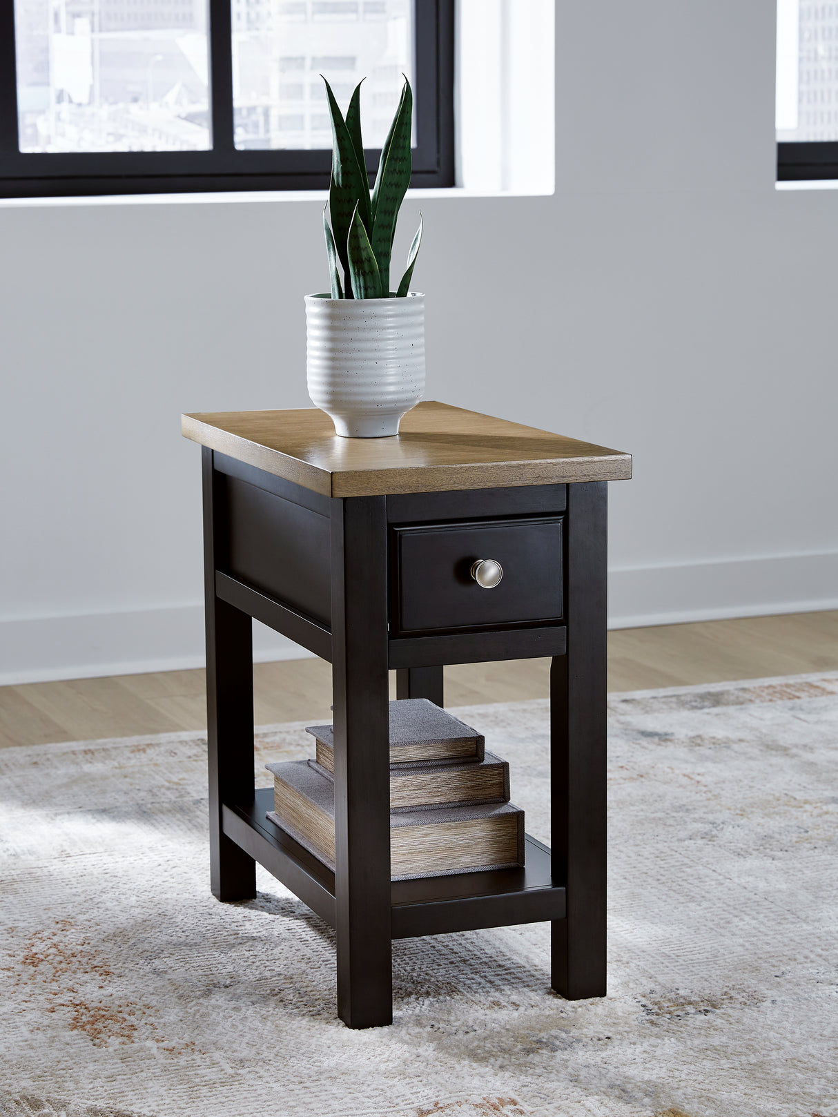 Nashville Furniture Outlets - Ashley Furniture - Drazmine Chairside End Table - Chair Side End Table / Brown - T734-17