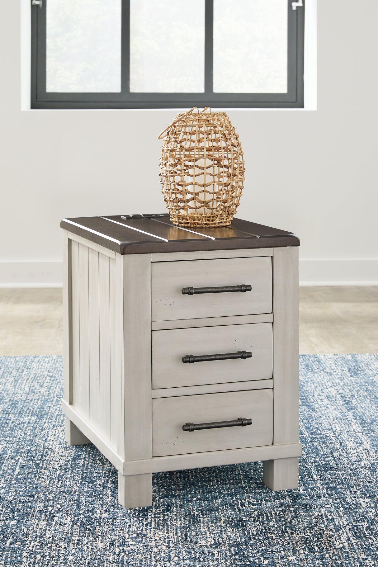 Nashville Furniture Outlets - Ashley Furniture - Darborn Chairside End Table - Chair Side End Table / Gray/Brown - T796-7