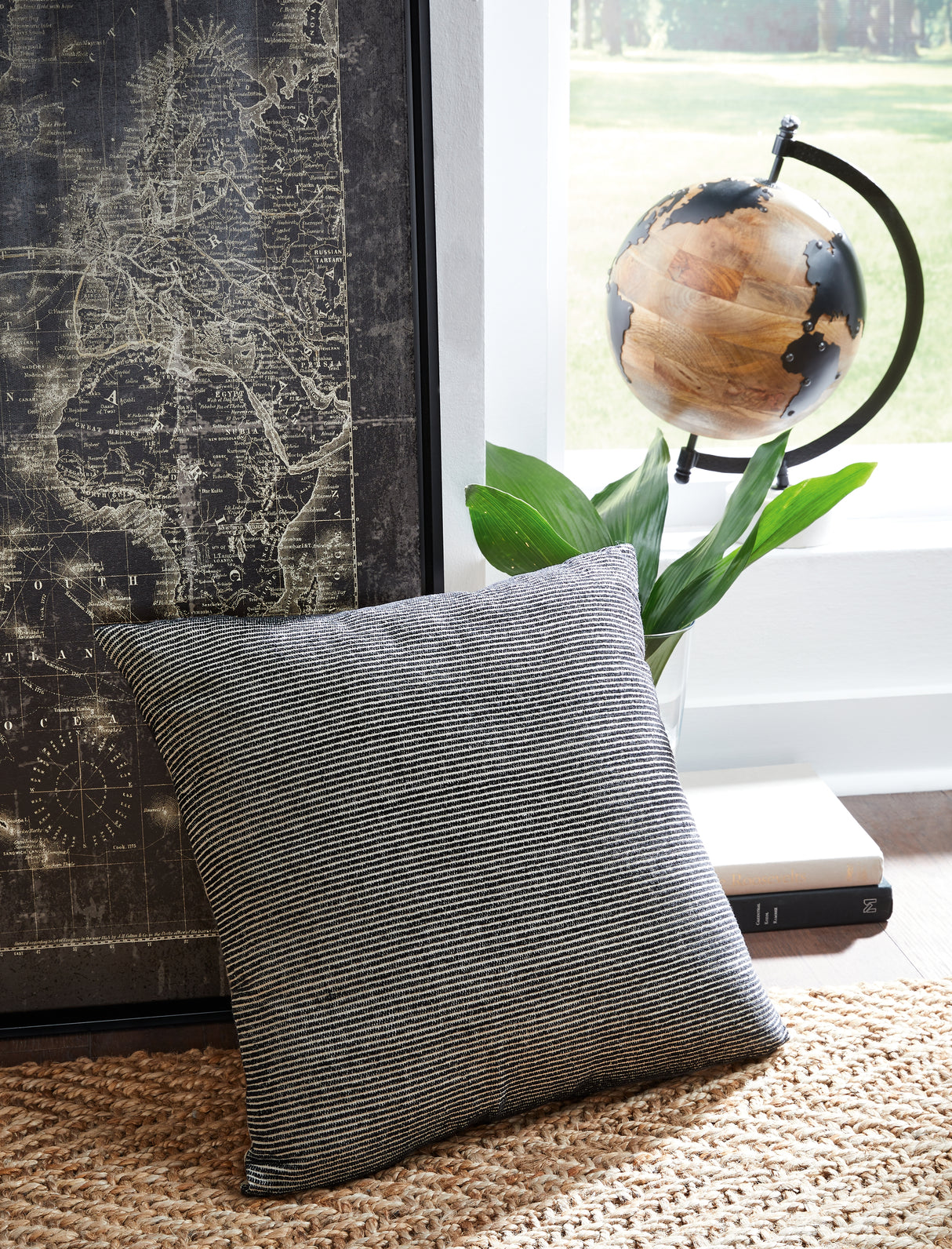 Nashville Furniture Outlets - Ashley Furniture - Edelmont Pillows - Pillow (4/CS) / Black/Linen - A1000962