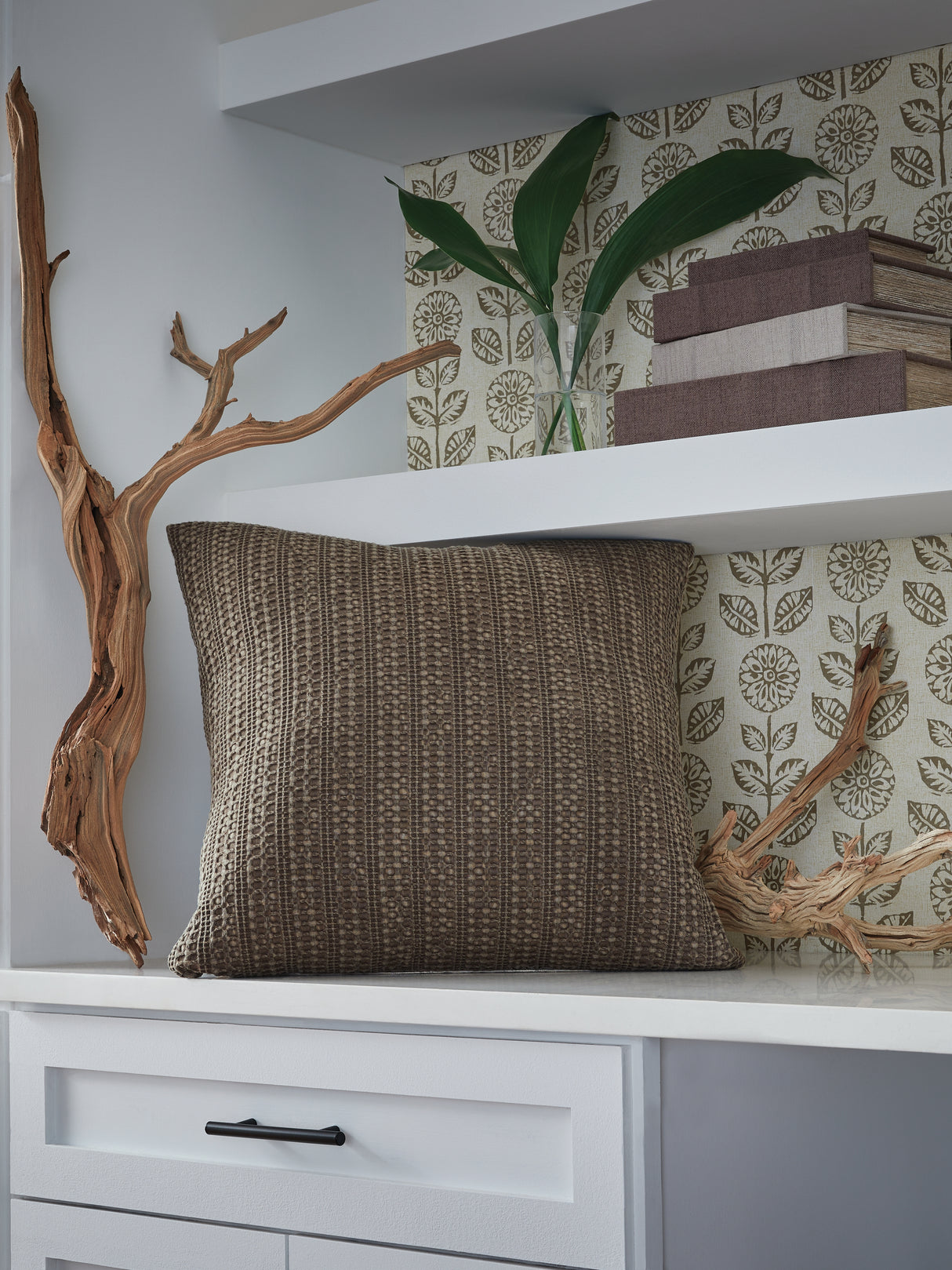 Nashville Furniture Outlets - Ashley Furniture - Landcher Pillows - Pillow / Brown - A1001104P