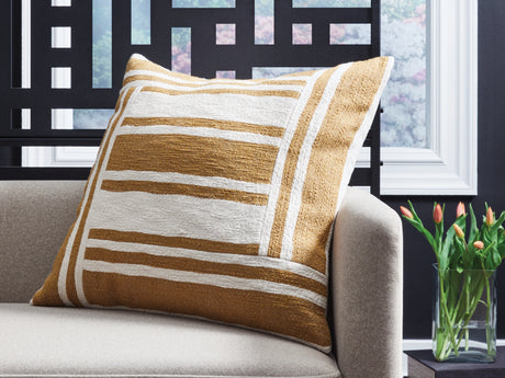 Nashville Furniture Outlets - Ashley Furniture - Darrman Pillows - Pillow (4/CS) / Ochre/Ivory - A1001116