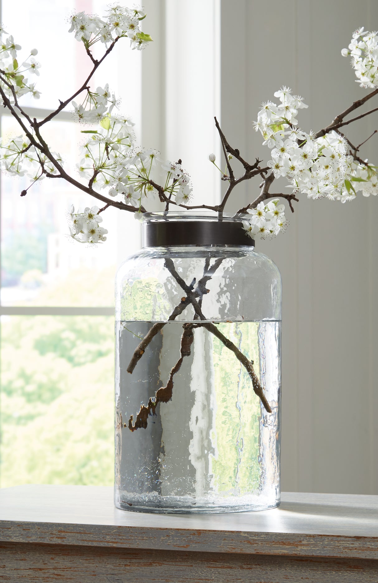 Nashville Furniture Outlets - Ashley Furniture - Lukasvale Vase - Vase / Clear/Pewter Finish - A2000586