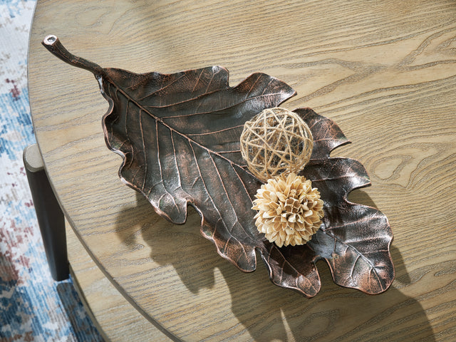 Nashville Furniture Outlets - Ashley Furniture - Avermund Sculpture - Sculpture / Antique Copper Finish - A2000819