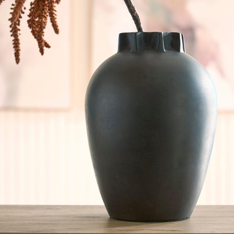 Nashville Furniture Outlets - Ashley Furniture - Kaslett Vase - Vase - A2000950