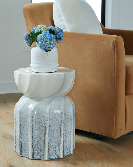 Nashville Furniture Outlets - Ashley Furniture - Michamere Stool - Stool / Gray/Taupe - A3000619