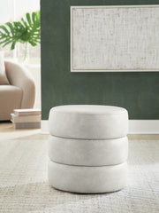 Nashville Furniture Outlets - Ashley Furniture - Ummi Living Room - Swivel Accent Ottoman - A3000792