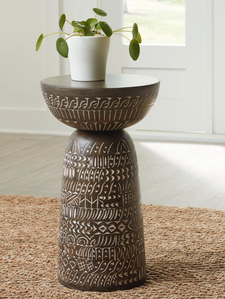 Nashville Furniture Outlets - Ashley Furniture - Hadcher Accent Table - Accent Table / Cream/Brown - A4000622