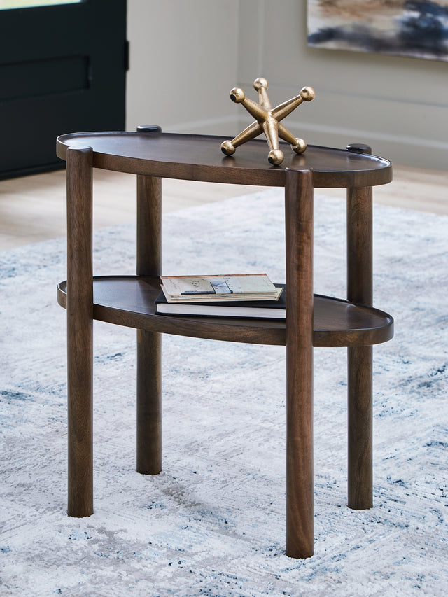 Nashville Furniture Outlets - Ashley Furniture - Wiattbury Accent Table - Accent Table - A4000714
