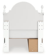 Kozlani Bedroom