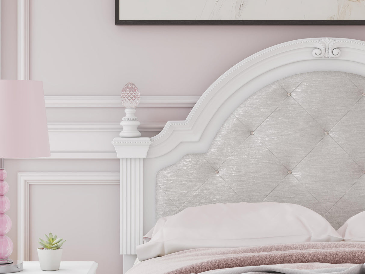 Kozlani Bedroom