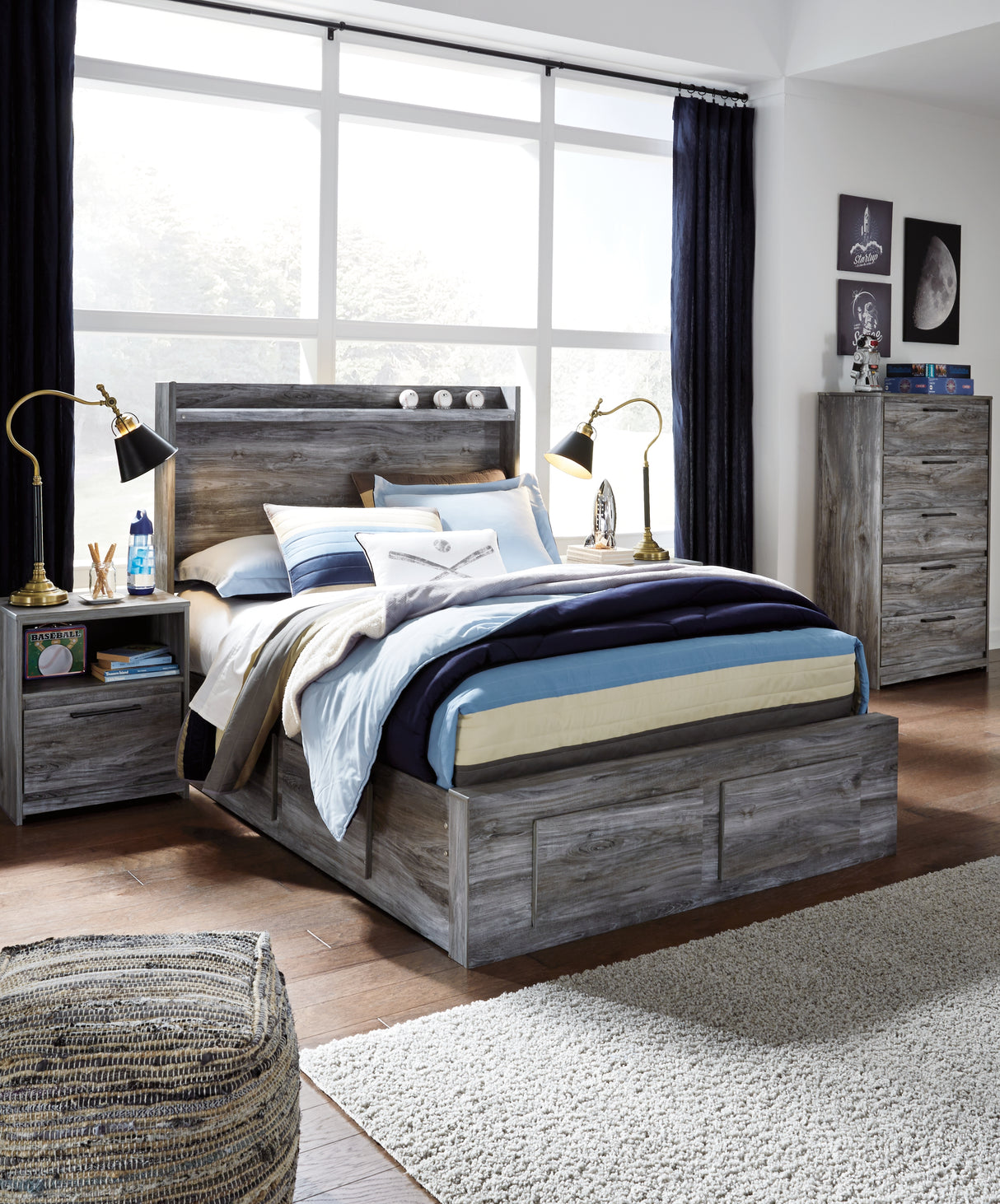 Nashville Furniture Outlets - Ashley Furniture - Baystorm Bedroom - Full Panel Bed with 4 Storage Drawers / Gray - B221B25