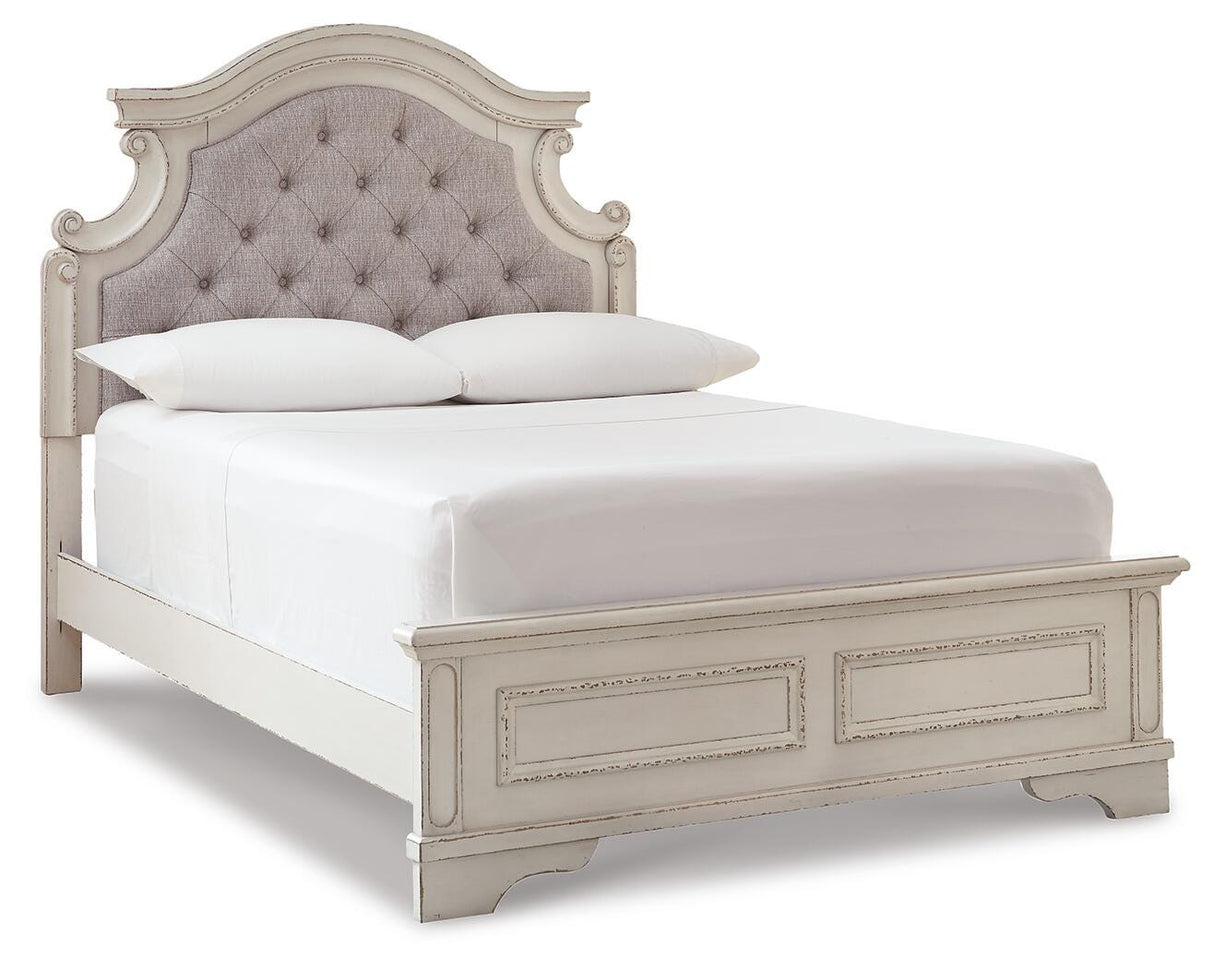 Realyn King Panel Bed, Dresser, Mirror and Nightstand