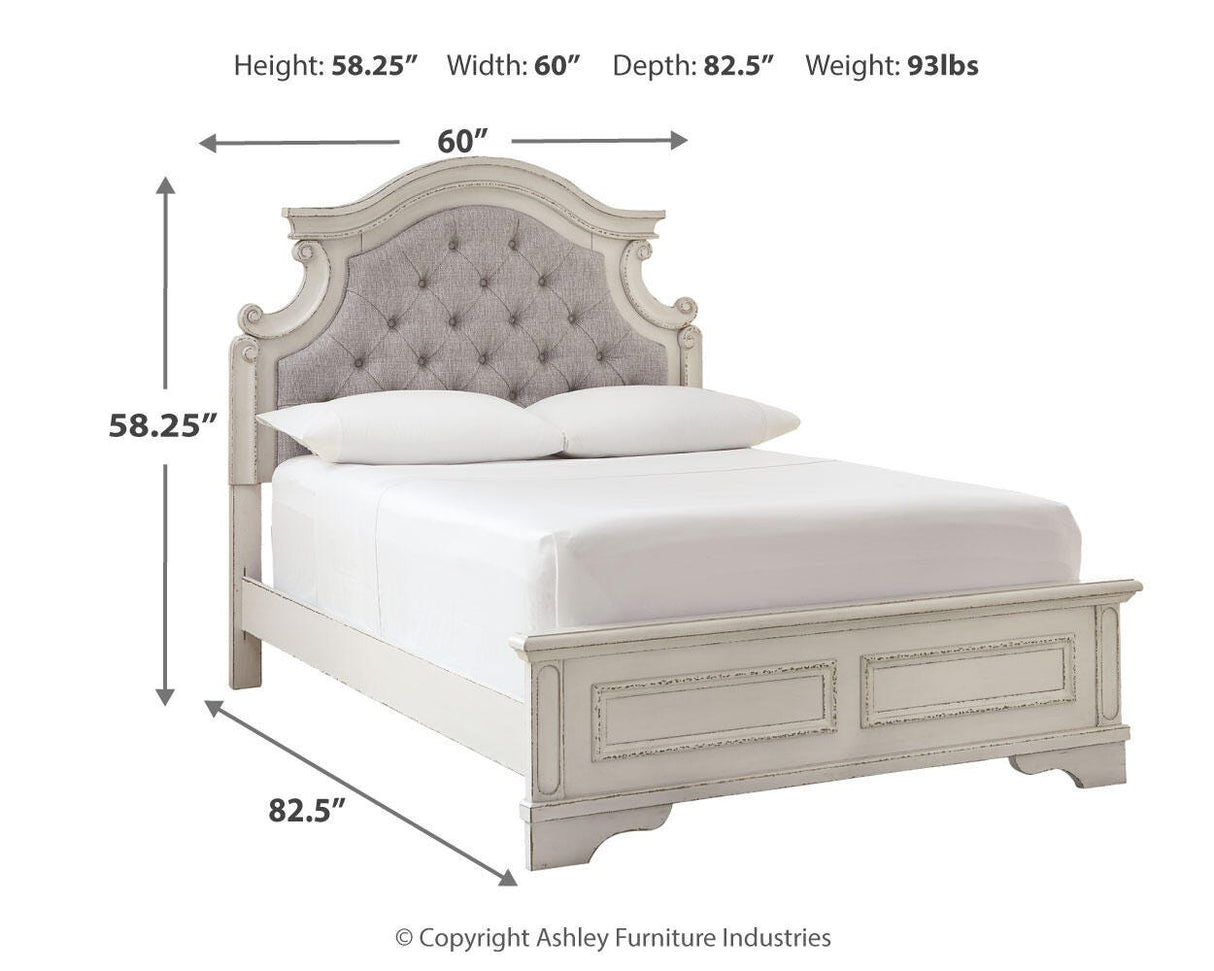 Realyn King Panel Bed, Dresser, Mirror and Nightstand