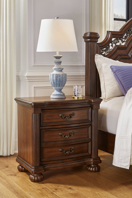 Nashville Furniture Outlets - Ashley Furniture - Lavinton Bedroom - King Poster Bed / Brown - B764B9