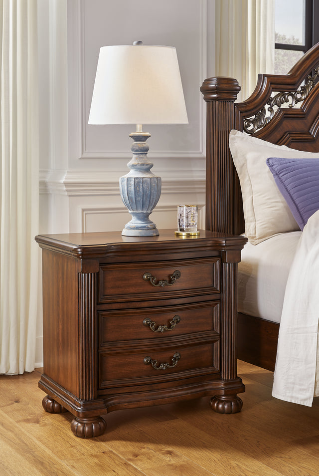 Nashville Furniture Outlets - Ashley Furniture - Lavinton Bedroom - King Poster Bed / Brown - B764B9