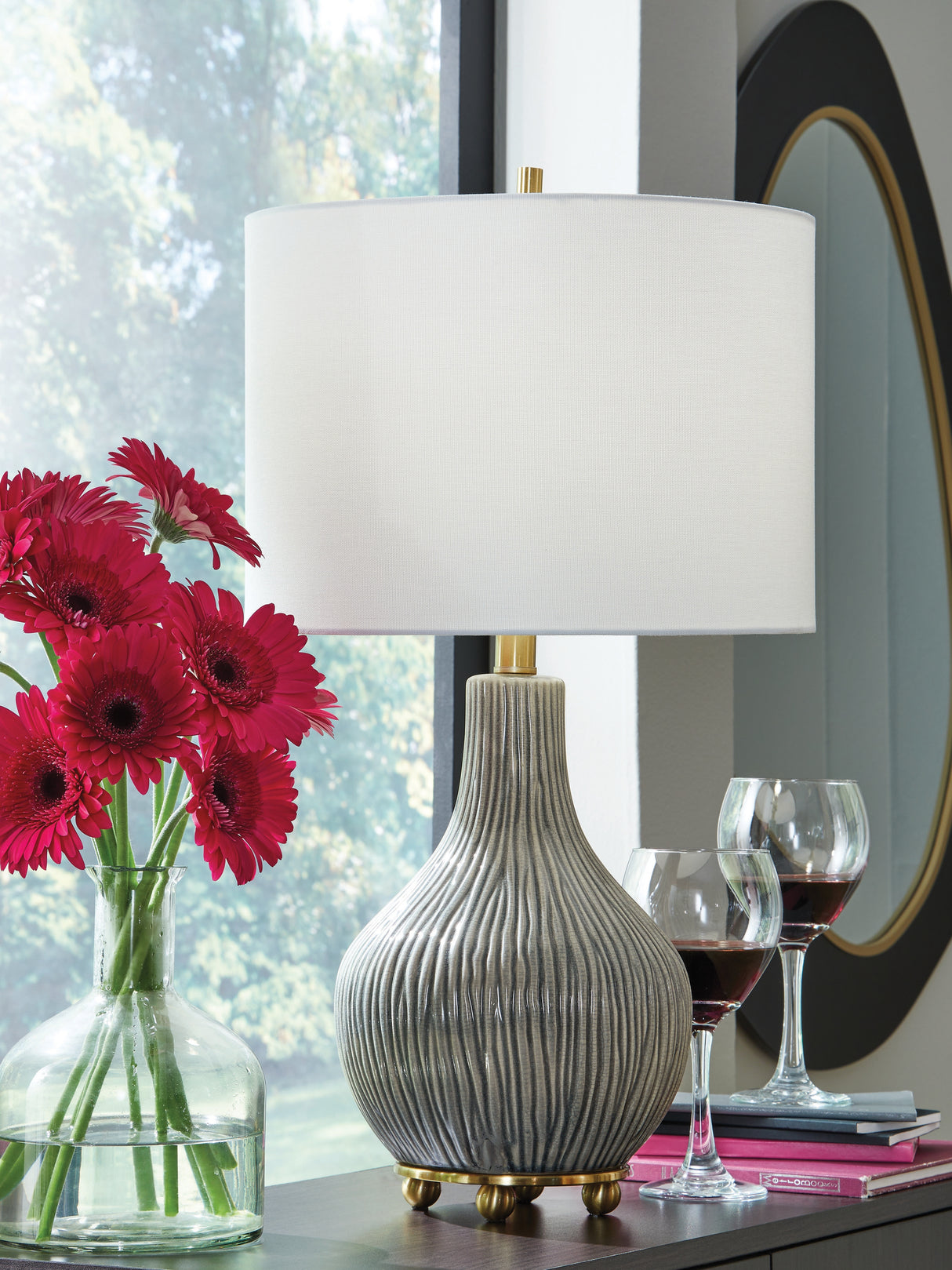 Nashville Furniture Outlets - Ashley Furniture - Judlen Lighting - Ceramic Table Lamp (1/CN) / Gray/Gold Finish - L100844