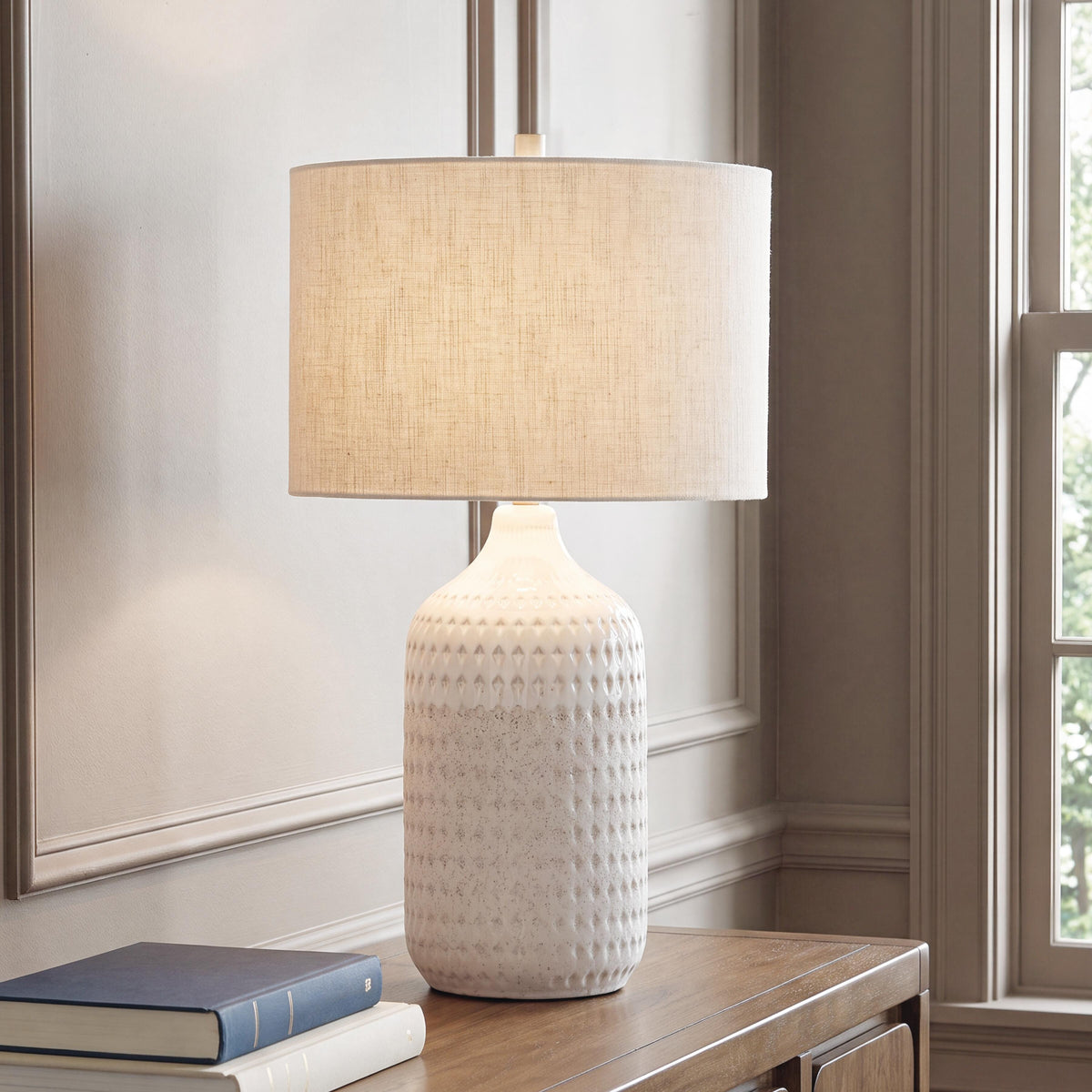 Nashville Furniture Outlets - Ashley Furniture - Capwich Lighting - Ceramic Table Lamp (1/CN) - L100994