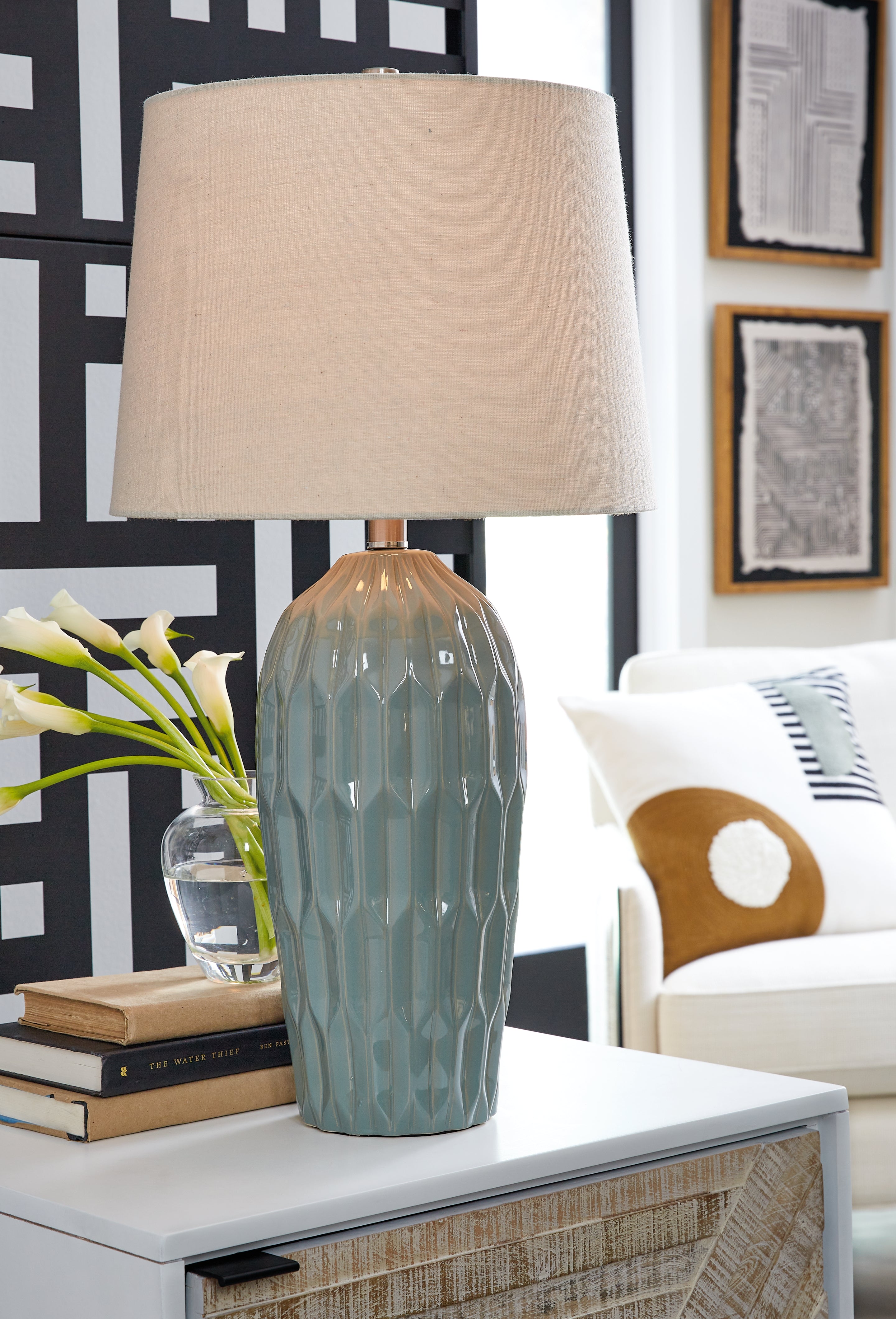 Ashley Furniture Hadbury Table Lamp - Thumbnail 4