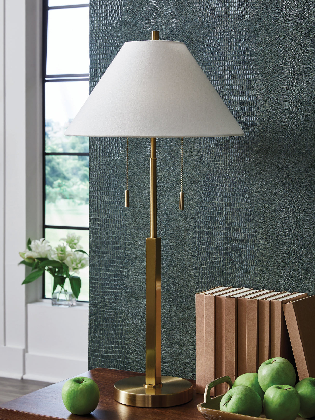 Nashville Furniture Outlets - Ashley Furniture - Haigwood Lighting - Metal Table Lamp (1/CN) / Gold Finish - L208474
