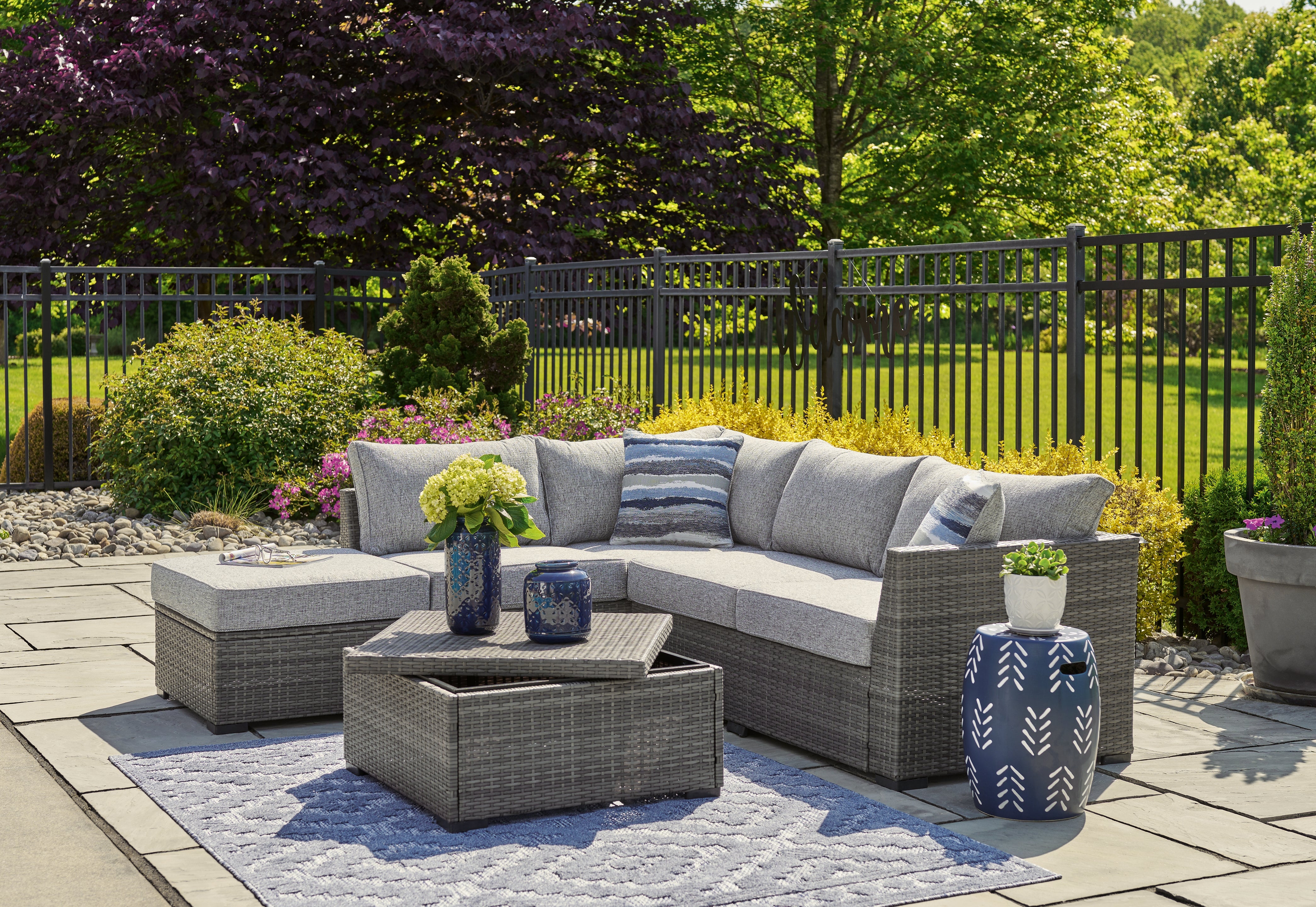 アシメ 片肘ソファ用スツール グレー Nashville Furniture Outlets - Ashley Furniture - Petal Road Outdoor