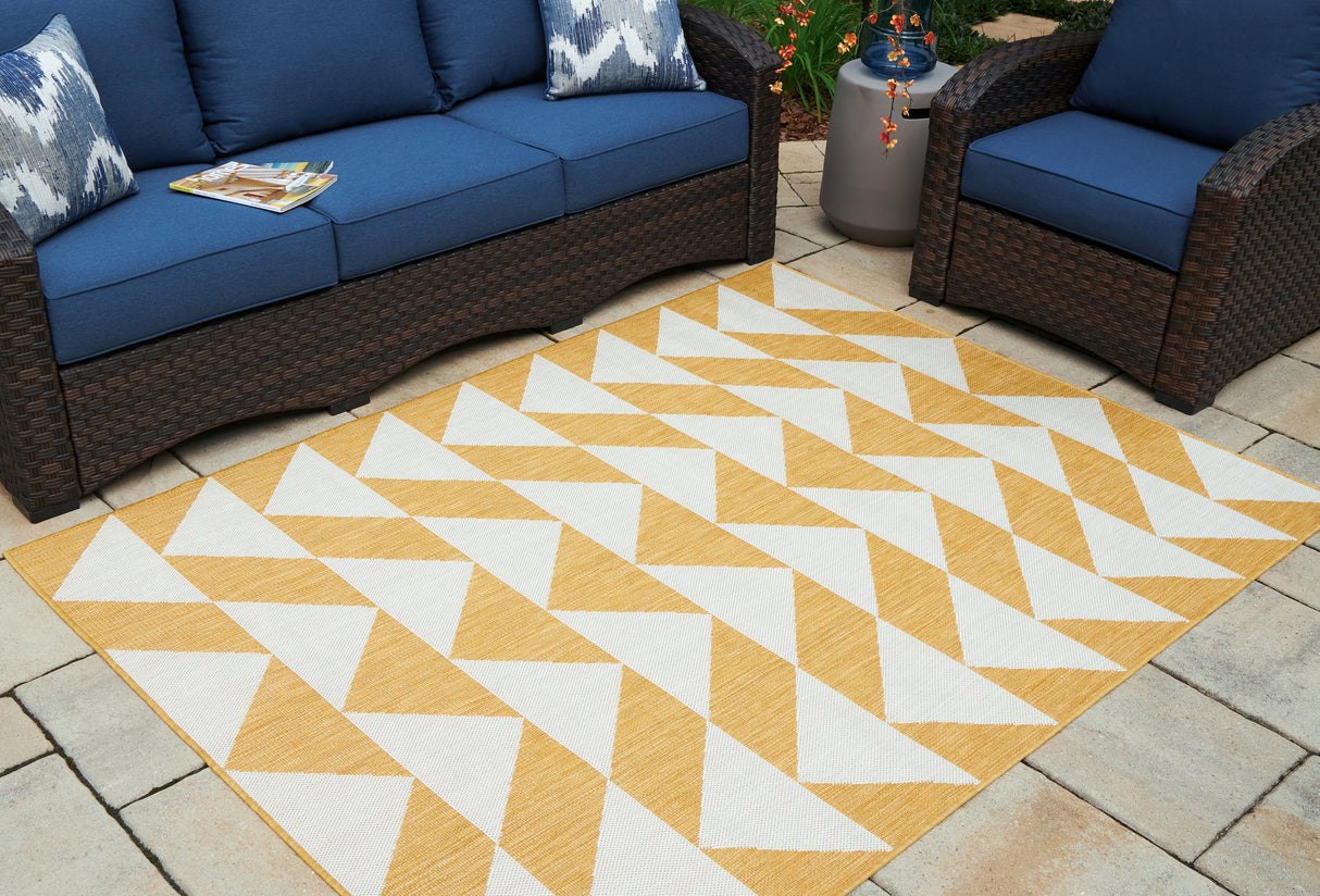 Nashville Furniture Outlets - Ashley Furniture - Thomley Rug - 5' x 7' Rug / Ivory/Yellow - R900062