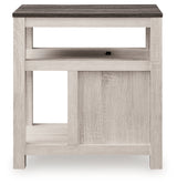 Fendenmore Chairside End Table