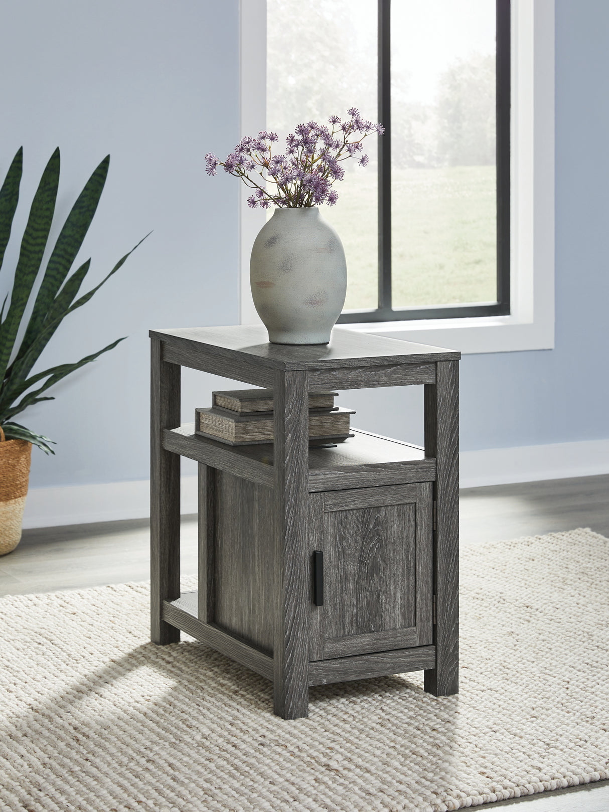 Nashville Furniture Outlets - Ashley Furniture - Fendenmore Chairside End Table - Chair Side End Table / Brown/Gray - T190-317