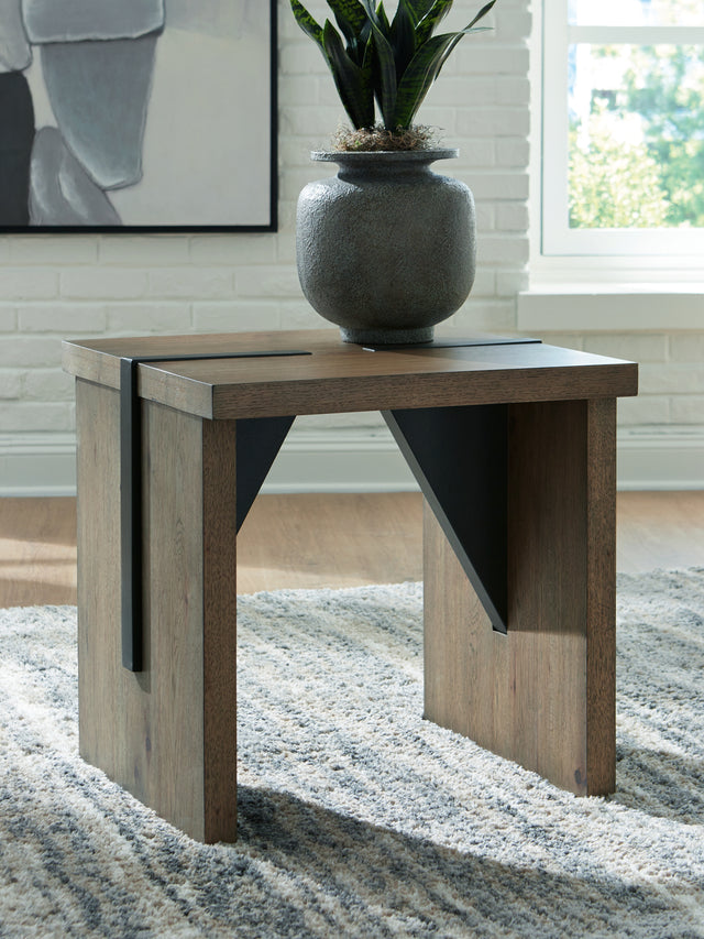 Nashville Furniture Outlets - Ashley Furniture - Kandinew End Table - Square End Table - T554-2