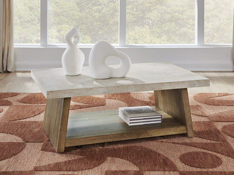 Nashville Furniture Outlets - Ashley Furniture - Brendalhouse Coffee Table - Rectangular Cocktail Table / Light Brown - T642-1