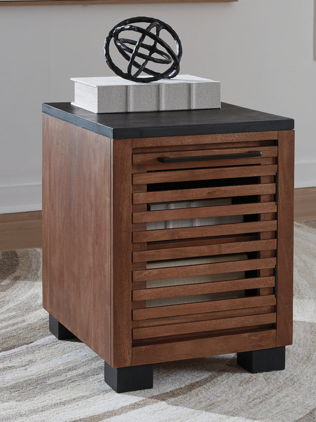 Nashville Furniture Outlets - Ashley Furniture - Kallari Chairside End Table - Chair Side End Table / Warm Brown/Black - T737-7