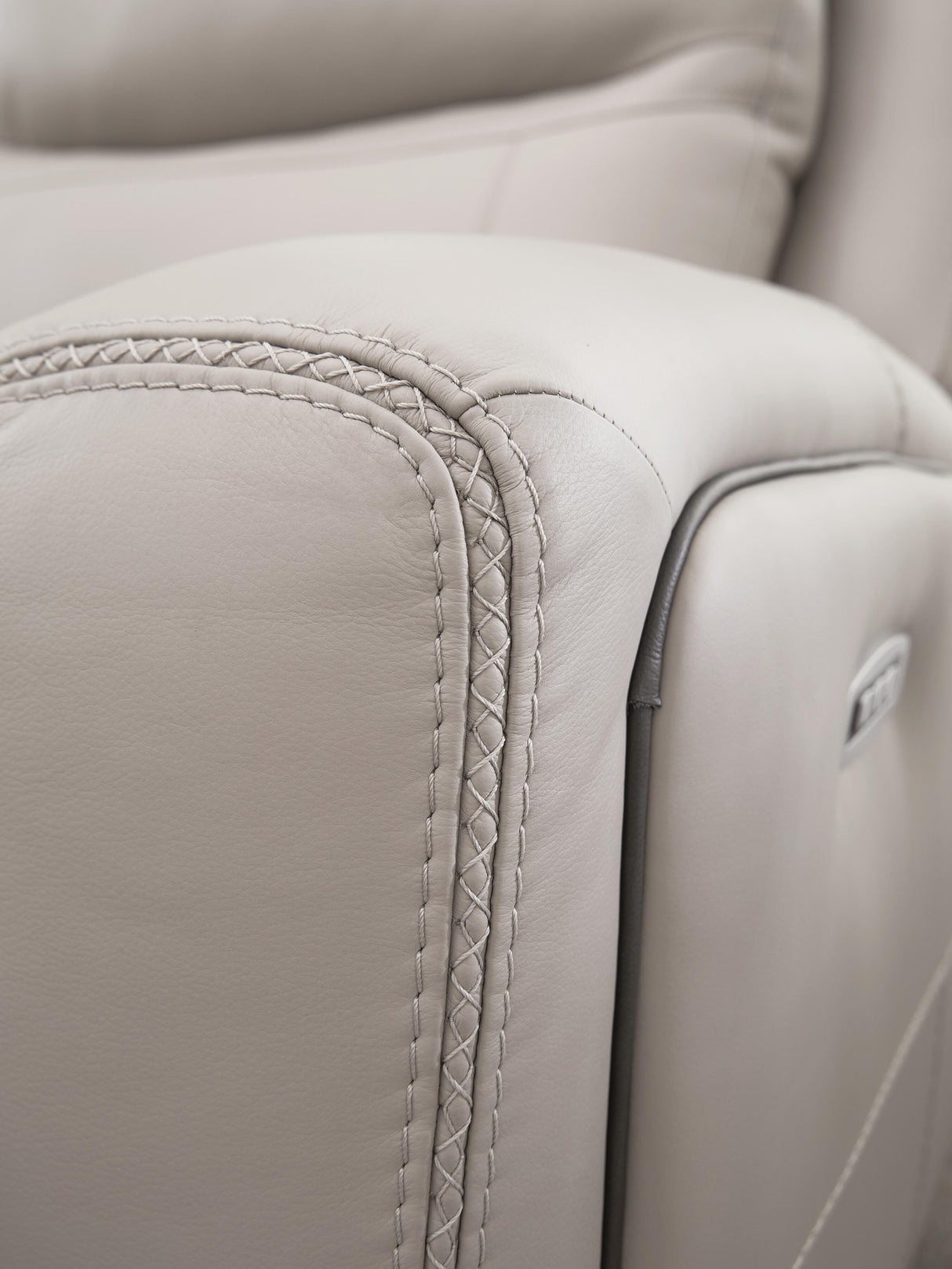 Gravier Sectional