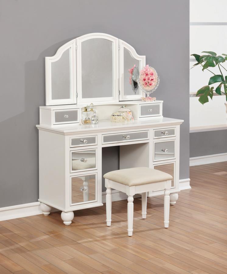 Nashville Furniture Outlets-Transitional White Vanity Set- 